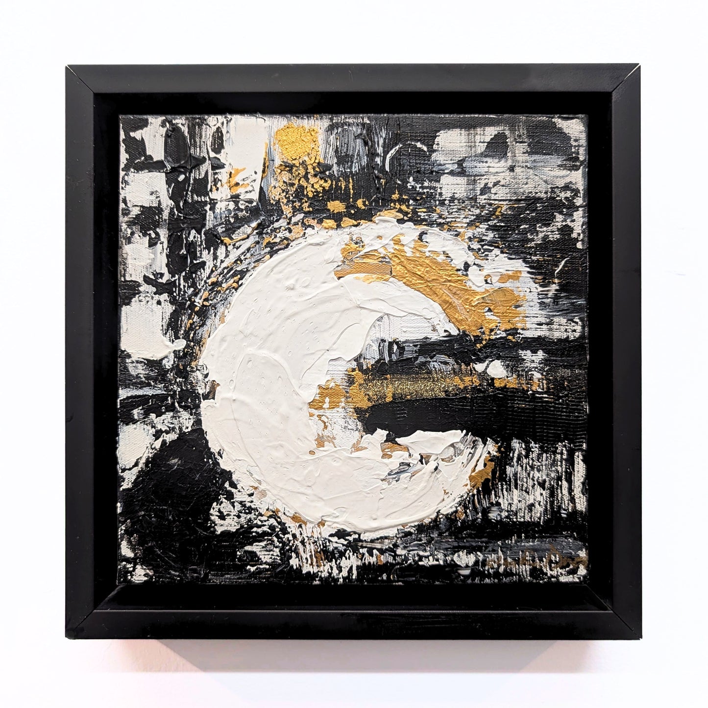 Black, White & Gold 2
